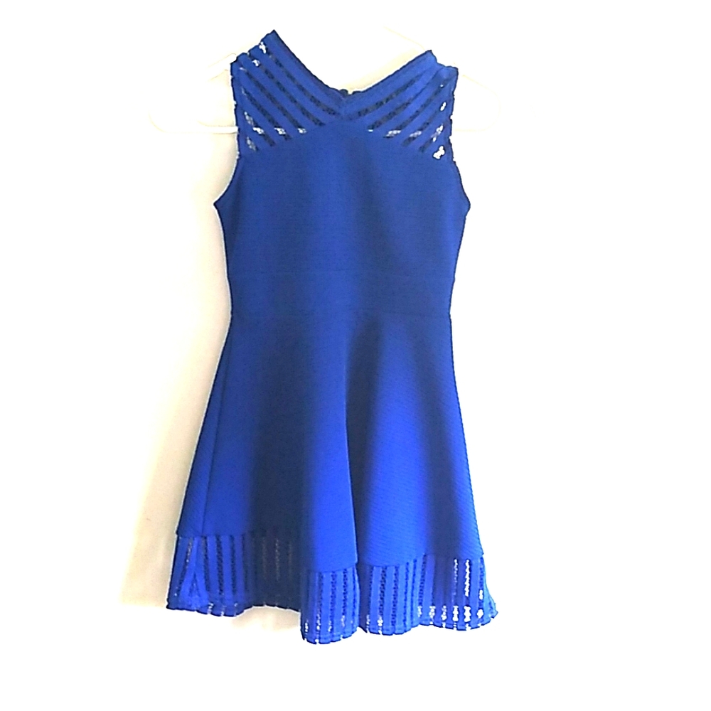 Short blue dress